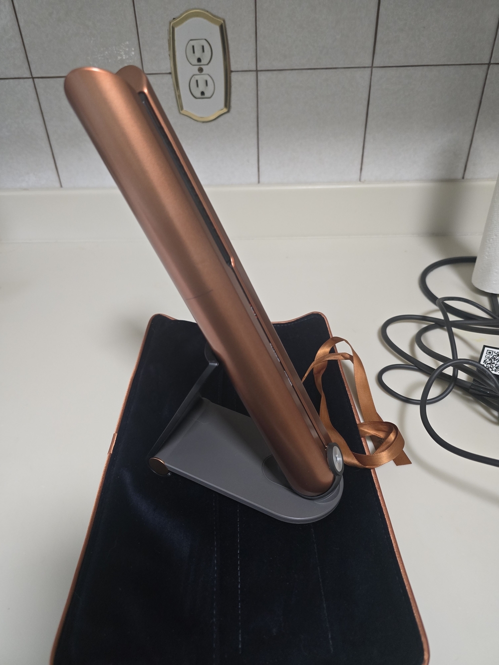 Dyson's cordless hair straightener